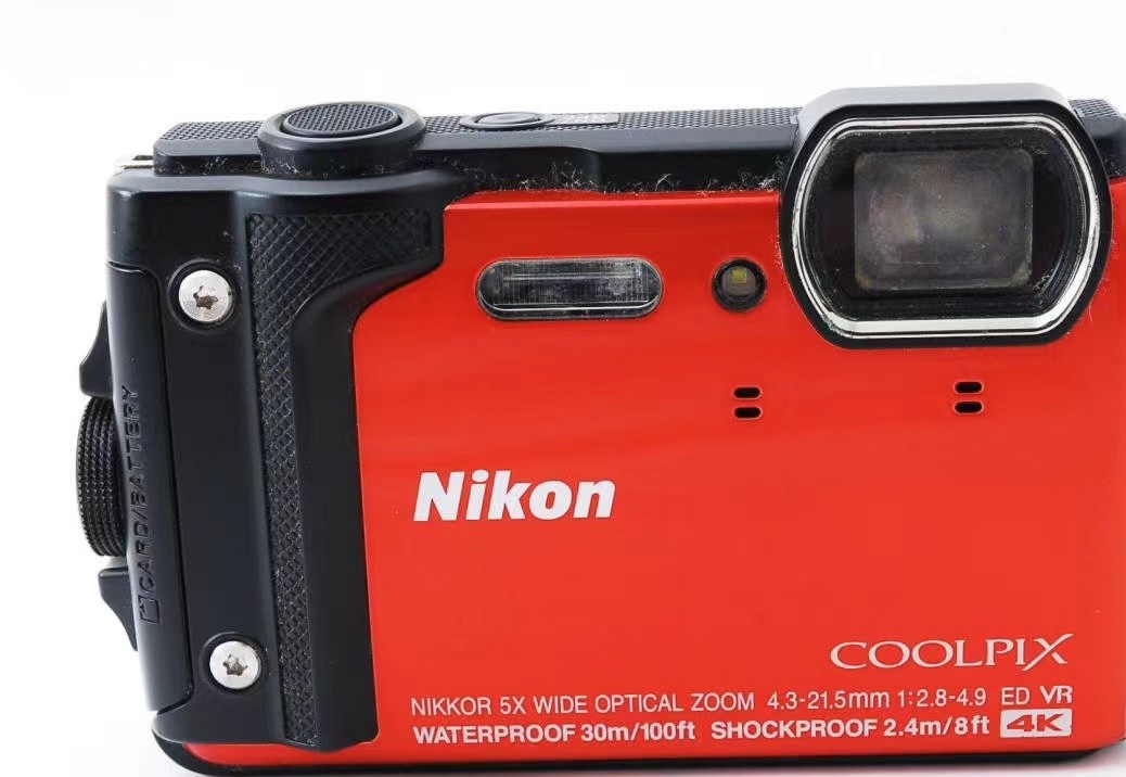 尼康 COOLPIX W300 防水户外三防相机 黄色, 橙色, 迷彩 ，黑色