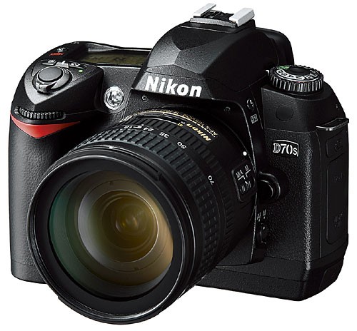 尼康 D70/D70s单机（ 可以选购套机镜头18-55,18-105，18-200，17-55）