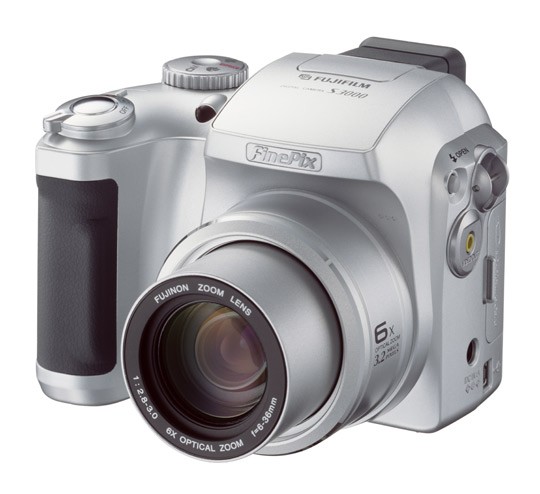 富士CCD卡片机 FinePix  S3000