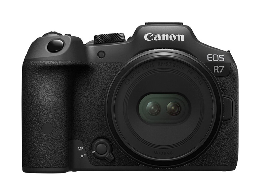 佳能 RF-S 7.8 F4 STM DUAL  (与R7相机搭配拍摄3D VR影像)