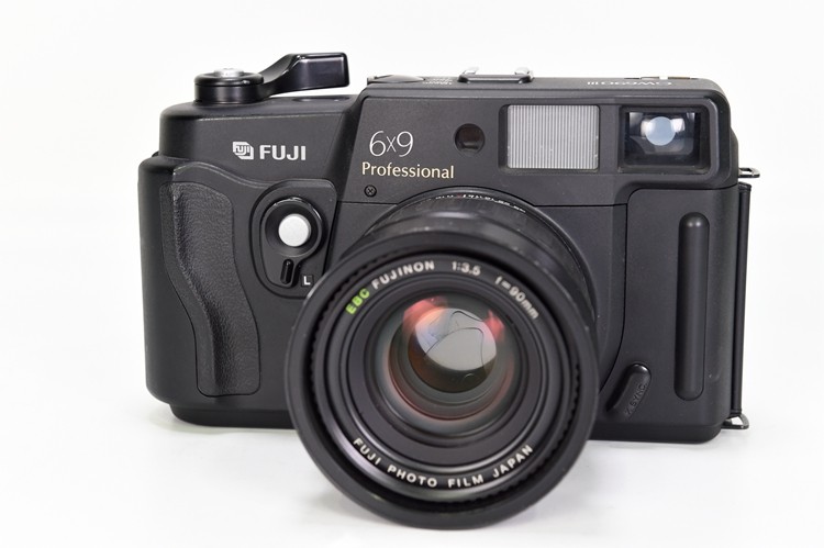 【富士中画幅胶片相机】GW690 III  (镜头90mm F3.5) 不可换镜头相机